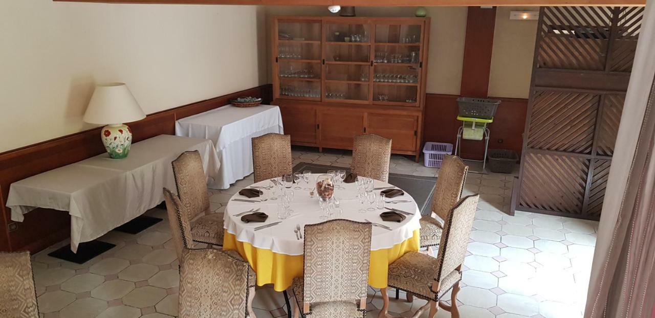 L'Hostellerie De La Riviere Creil Exteriér fotografie